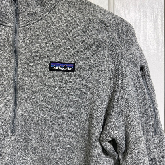 Patagonia Women's Better Sweater 1/4 Zip fleece
Pullover gray 25618 Size large - Picture 2 of 5